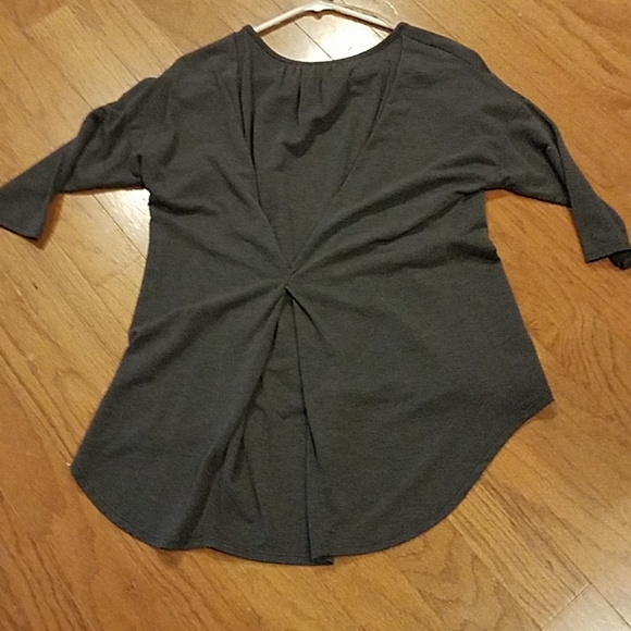 High low‎ top - Picture 2 of 2